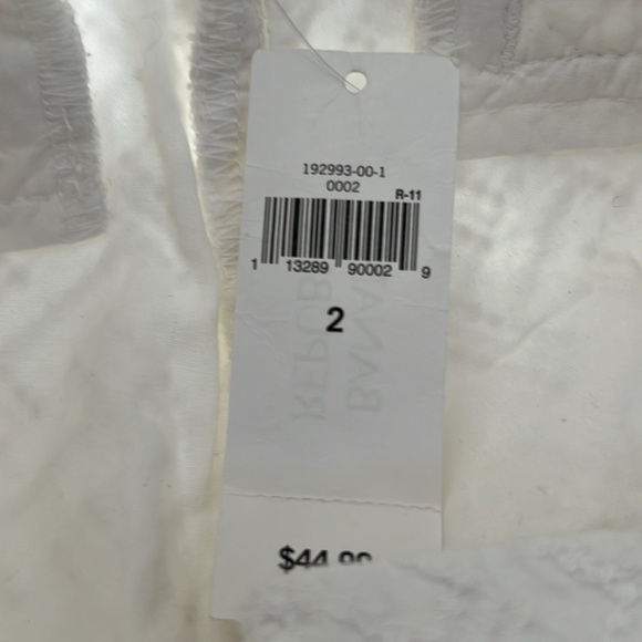 Banana Republic Hampton Fit Shorts | white | 2 - Picture 12 of 12